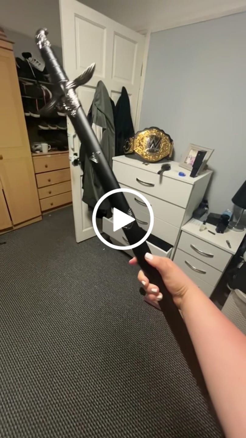Customer video review of Assassin's Creed - Sword Of Altair