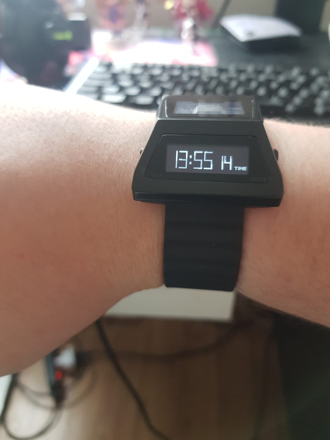 Customer photo review of Reloj Benly Design S3000B-C Cyber Watch OLED