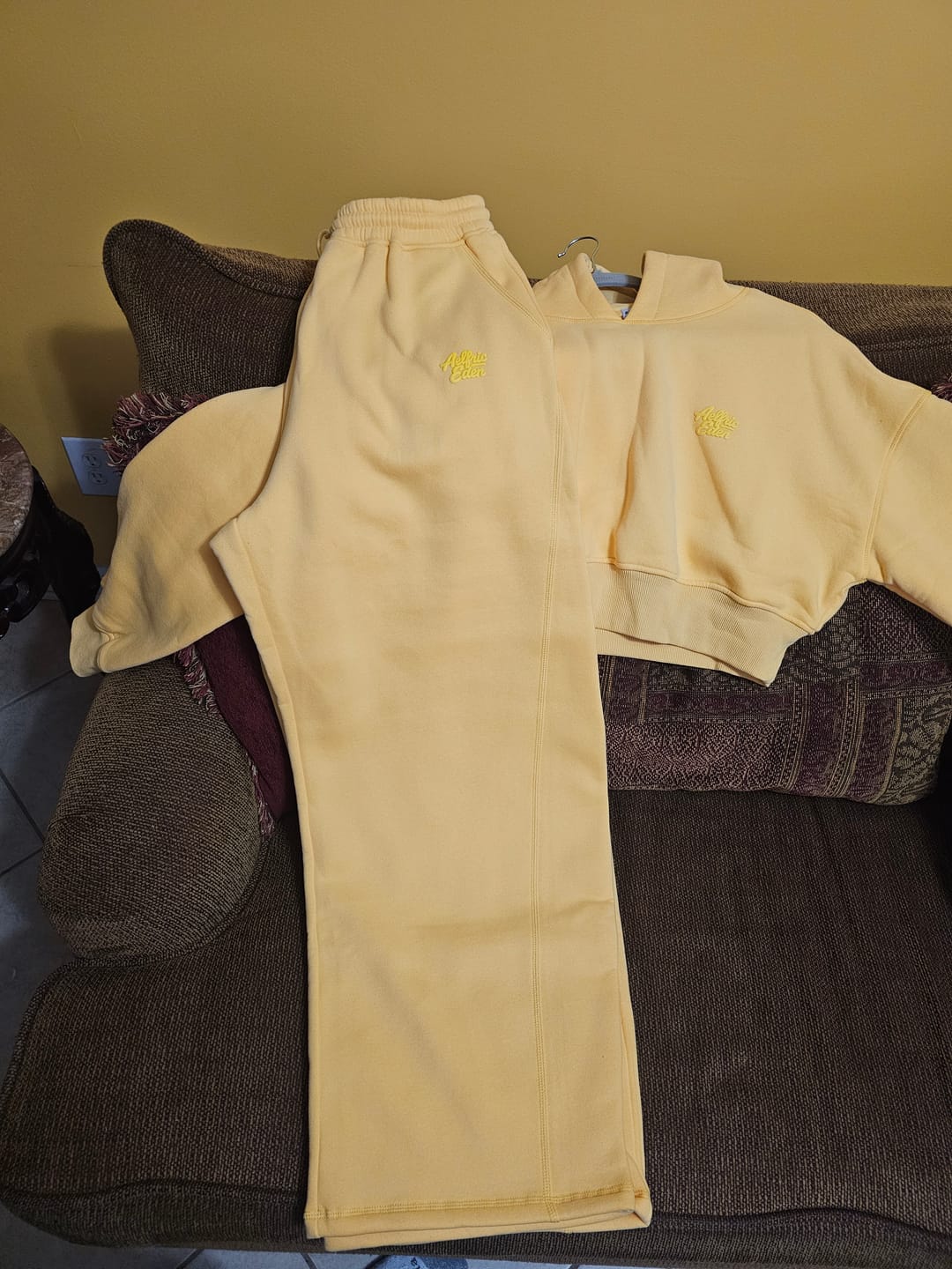 Customer photo review of Soufflé Cropped Hoodie Sets