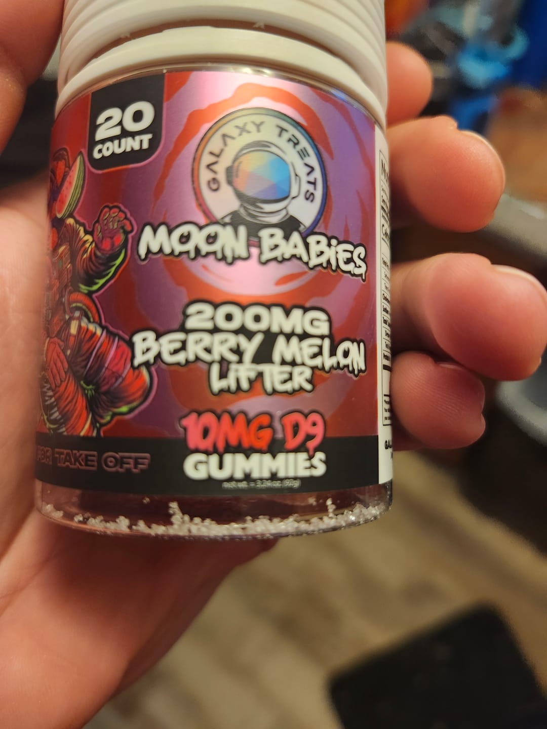 Customer photo review of Berry Melon Lifter D9 Gummies