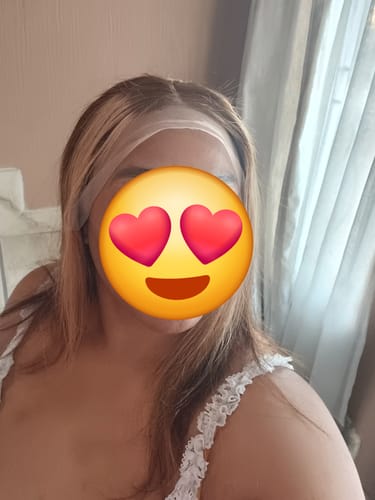 Customer photo review of Peruvian 13x4 Lace Frontal Wig Straight  Maya Col 427 18 inch