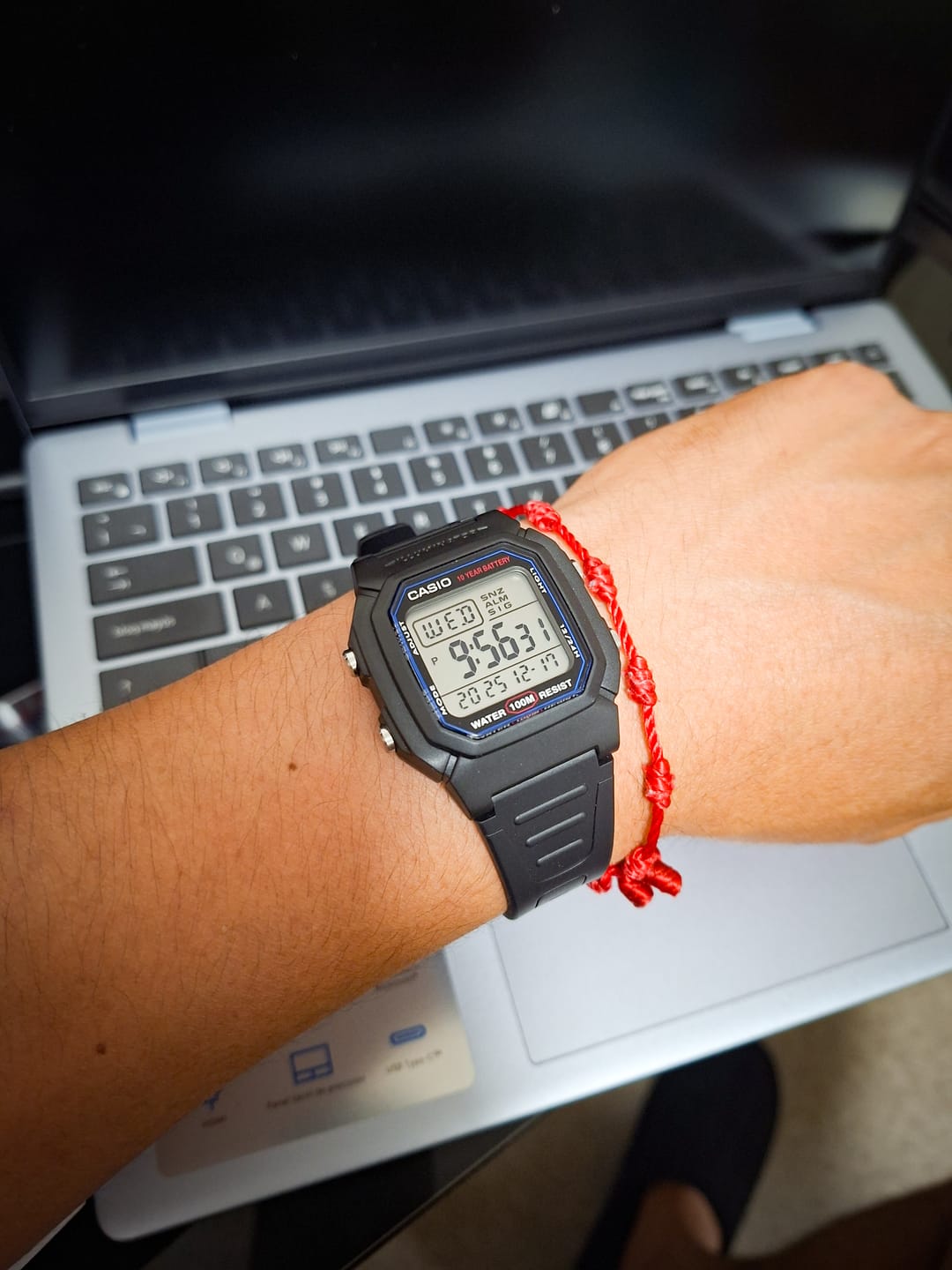 Customer photo review of Reloj Casio Vintage W-800H-1AVDF Líneas Azules