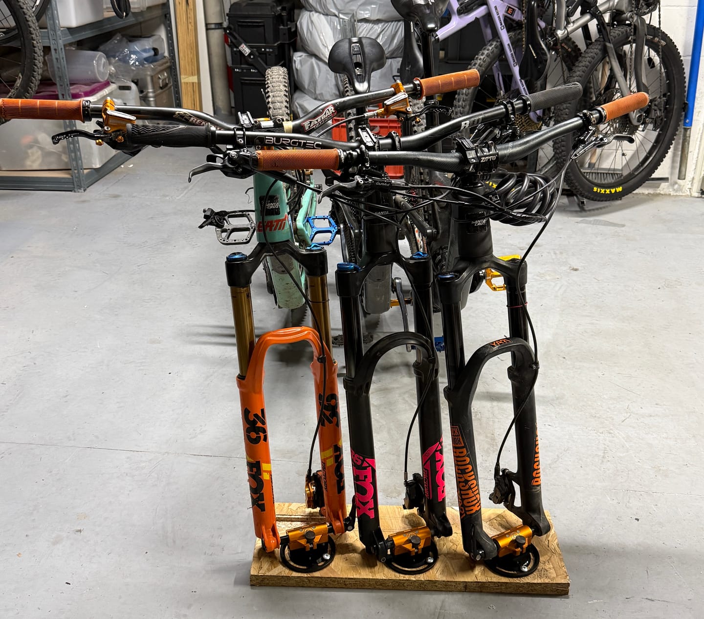 Customer photo review of Unaka - Thru Axle Mounting Kit