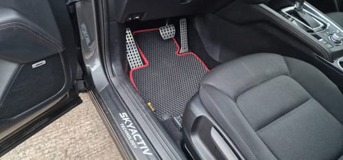 Customer photo review of Auto Fußmatten nach Maß - Vorne