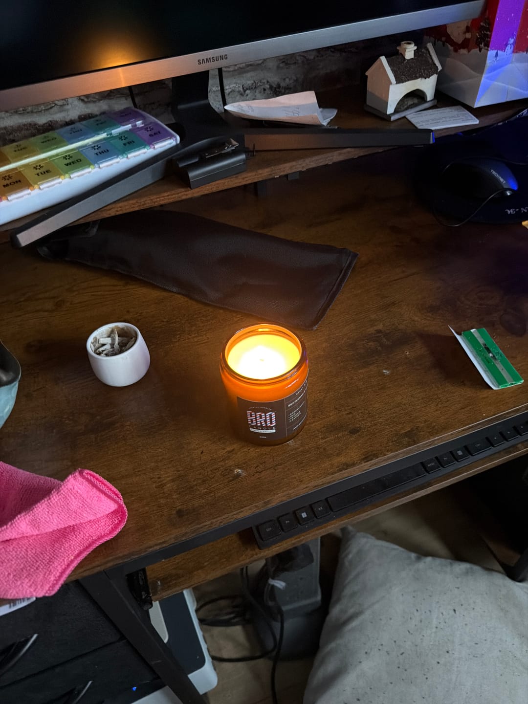 Customer photo review of The Gentleman's Barber Candle