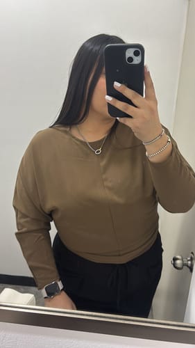 Customer photo review of Collar Con Dije Ovalado Trenzado