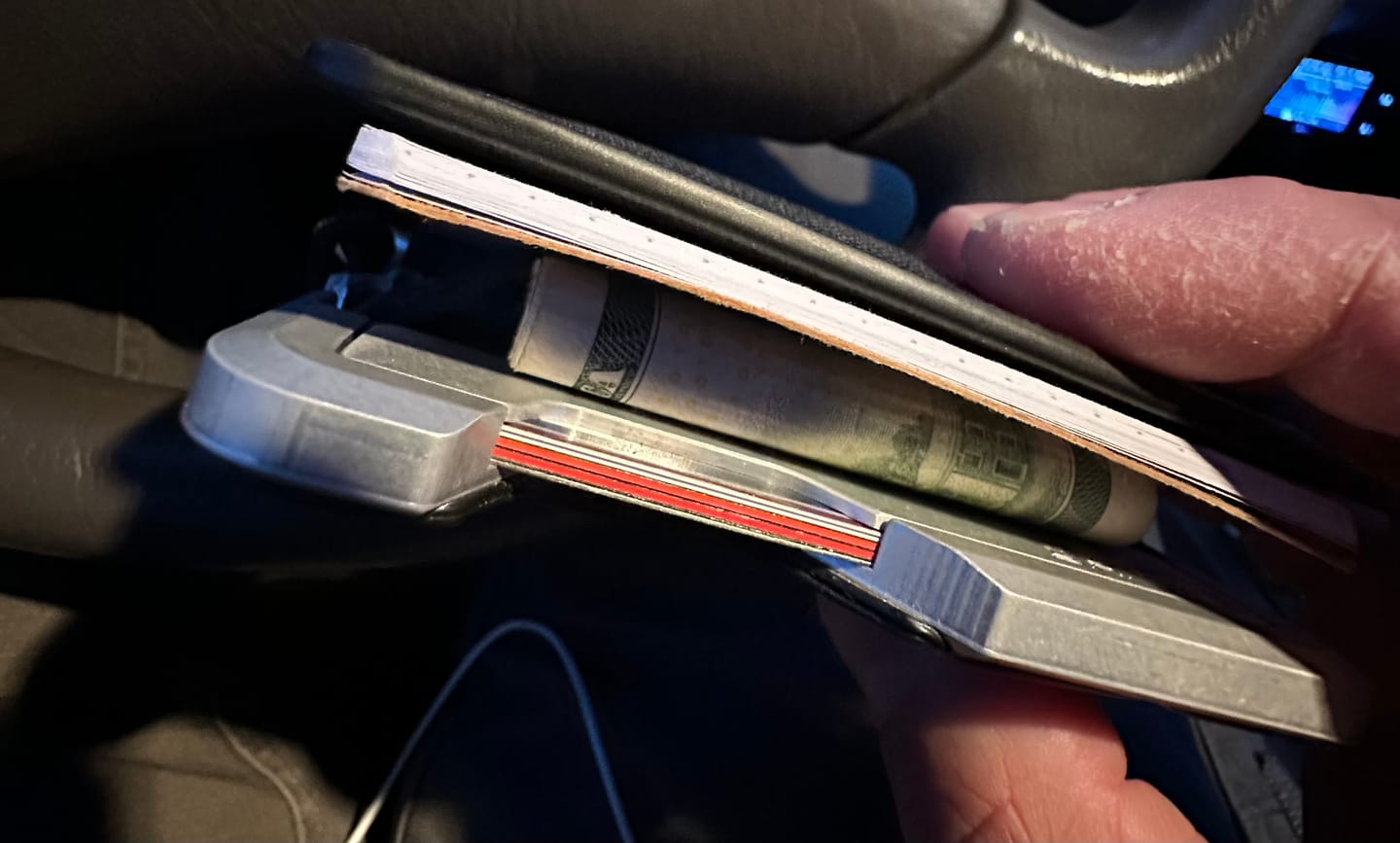 Customer photo review of D01 DAPPER™ PEN WALLET