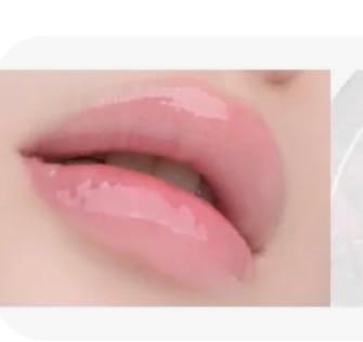 Customer photo review of Deep Hydration Lip Oil