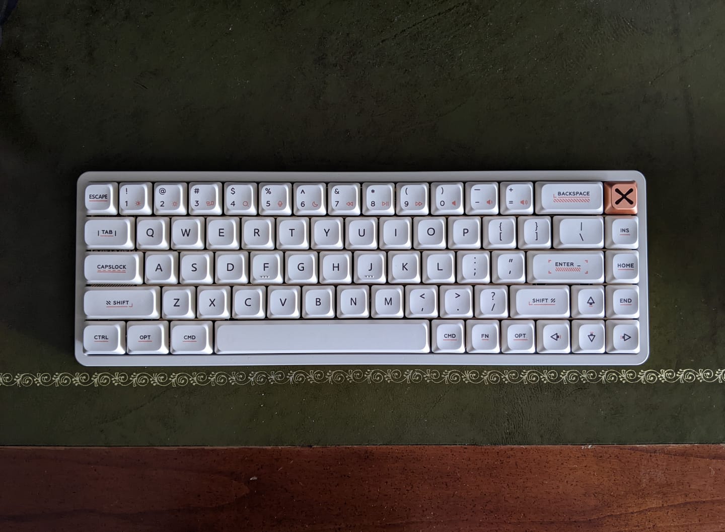 Customer photo review of IQUNIX Magi65 Aluminum Low Profile Mechanical Keyboard