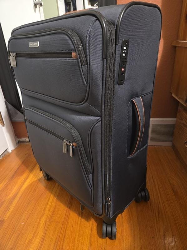 Customer photo review of Montecito 3.0 Softside Medium Check-In Expandable Spinner
