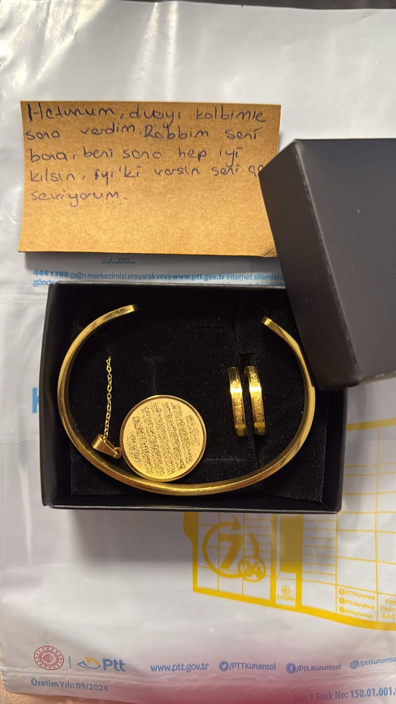 Customer photo review of Minikkoza® Ayet-El Kürsi Setler