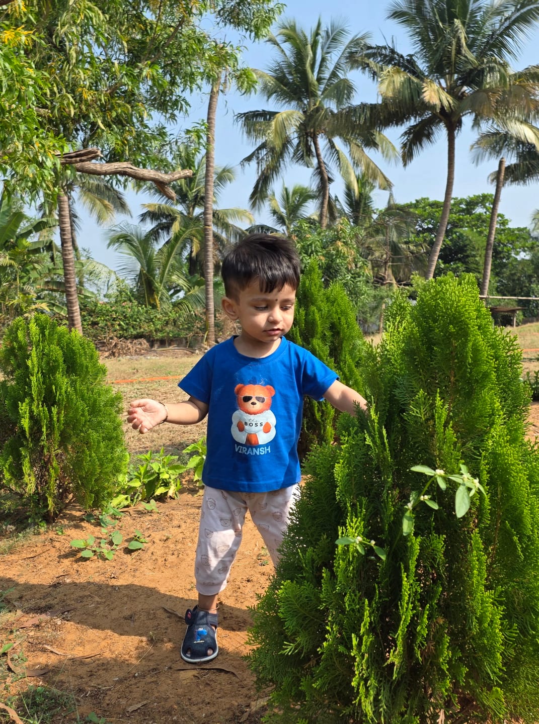 Customer photo review of The Boss Custom Kids Tee