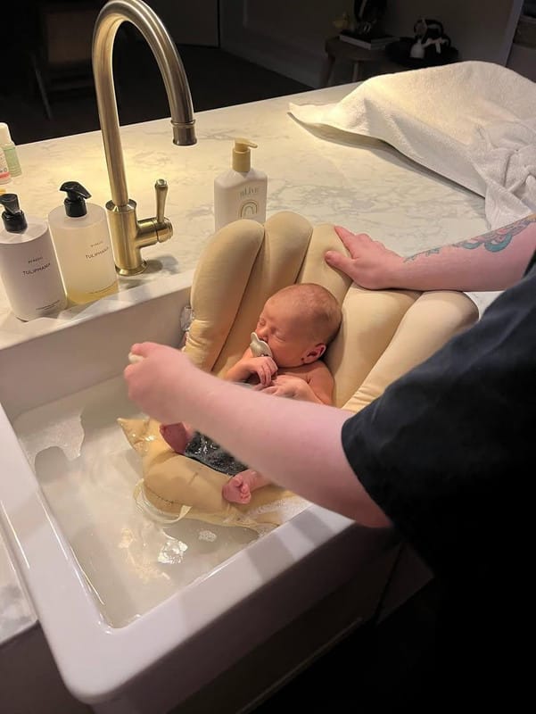 Customer photo review of Bleue Bebe's Sink Bather