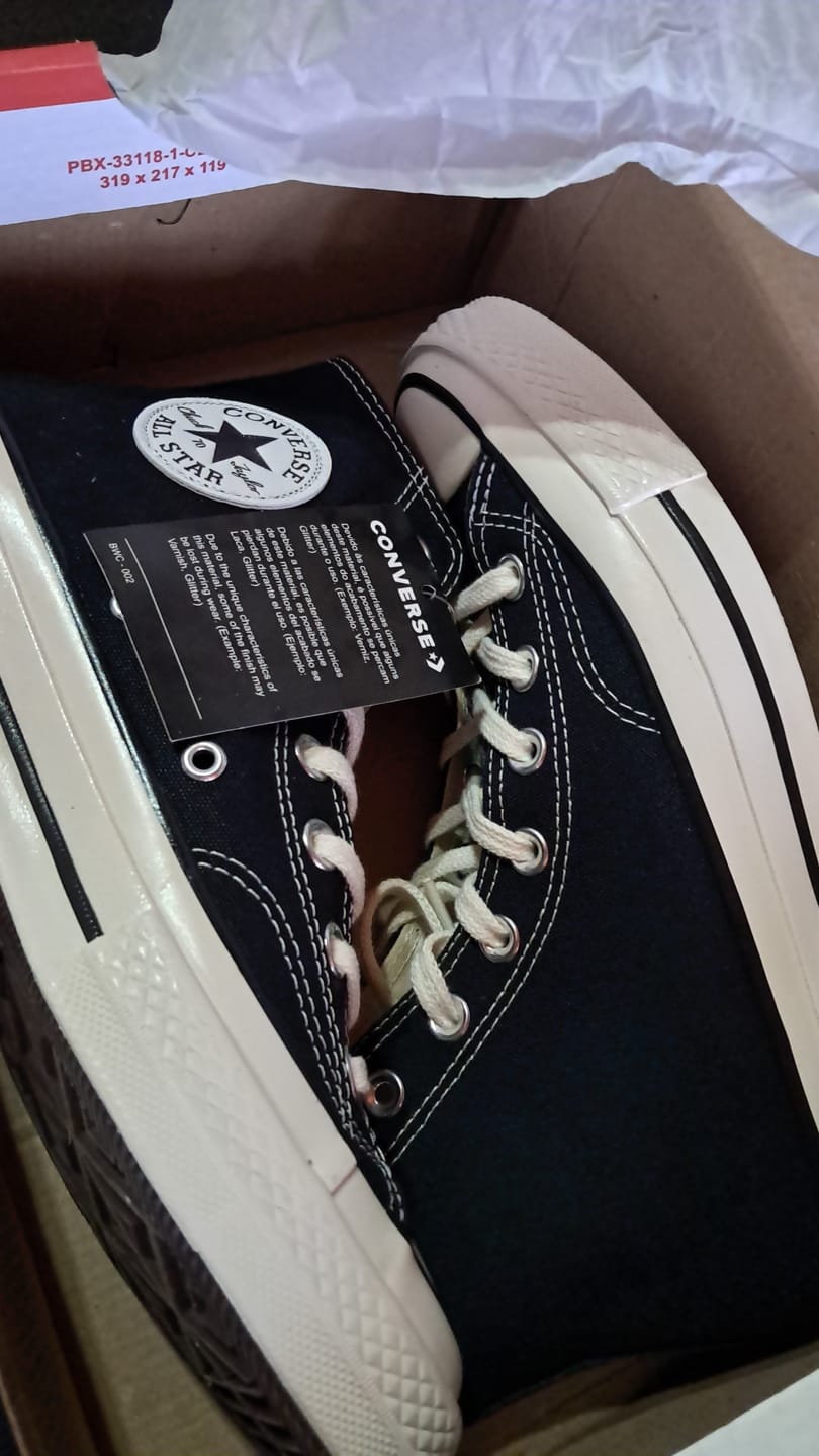 Customer photo review of Zapatillas Converse Chuck 70 Hi Negro Blanco