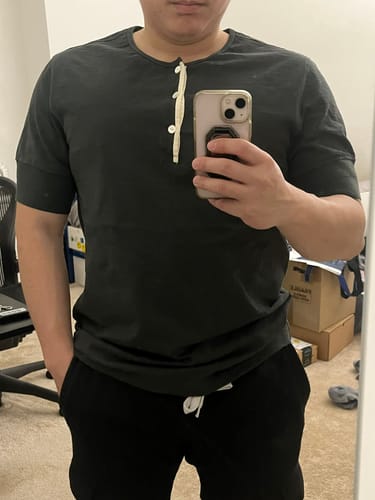 Customer photo review of 1900s Slub Cotton Short-Sleeve Henley Shirt