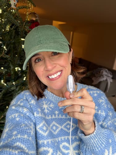 Customer photo review of Bianca Bright Essentials Kit: Wired LED Whitening + 3 Pens