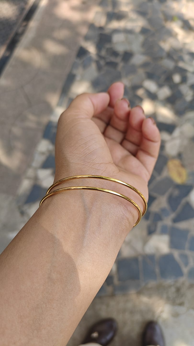 Customer photo review of Round Wire Bangle Bracelet