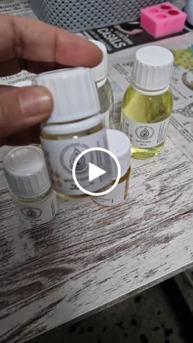 Customer video review of Fragancia WOODY SAFFRON |  LIQUIDACIÓN