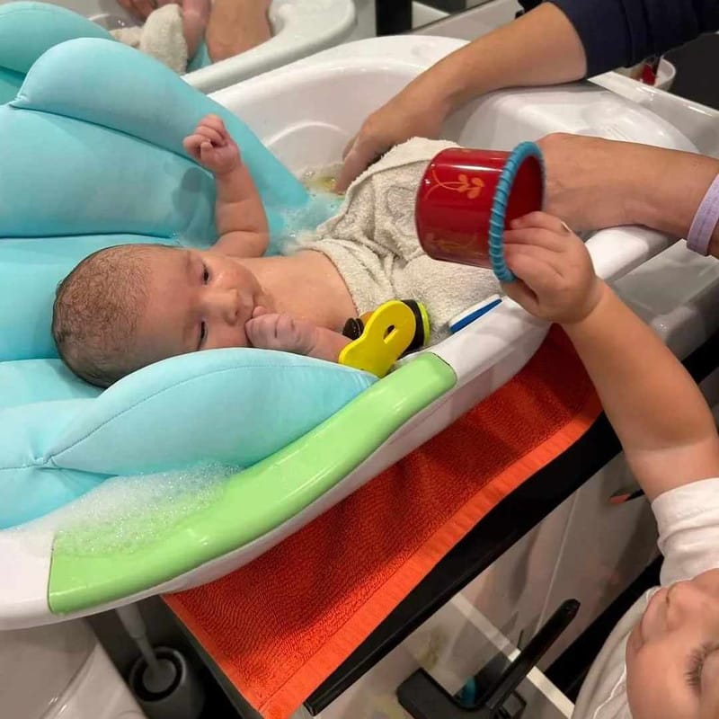 Customer photo review of Bleue Bebe's Sink Bather