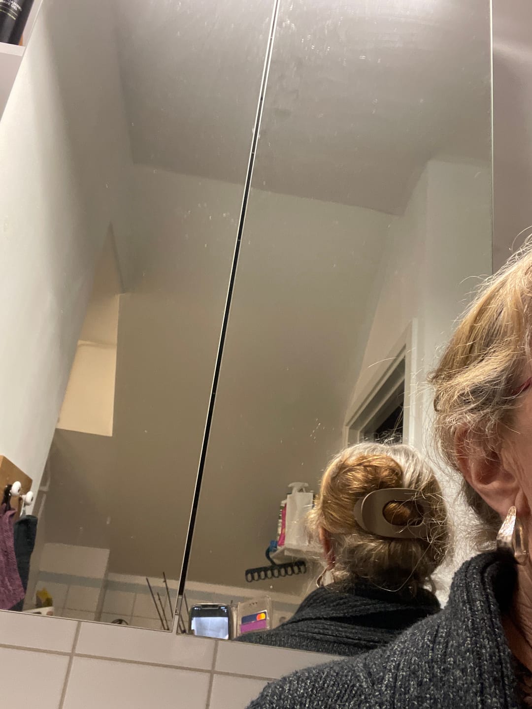 Customer photo review of Clipsy - Flat Claw Clip
