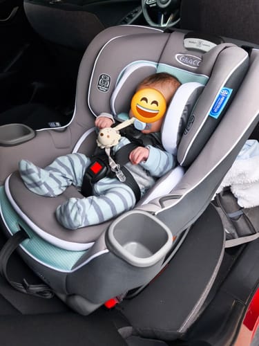 Customer photo review of Silla de Auto Convertible Extend2Fit Spire