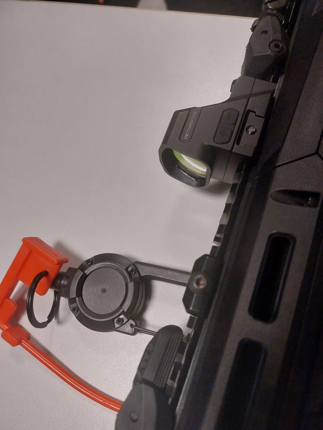Customer photo review of Vector Optics SCRD-76 Frenzy FLEX 1x24x29 GenII 6MOA Red Dot