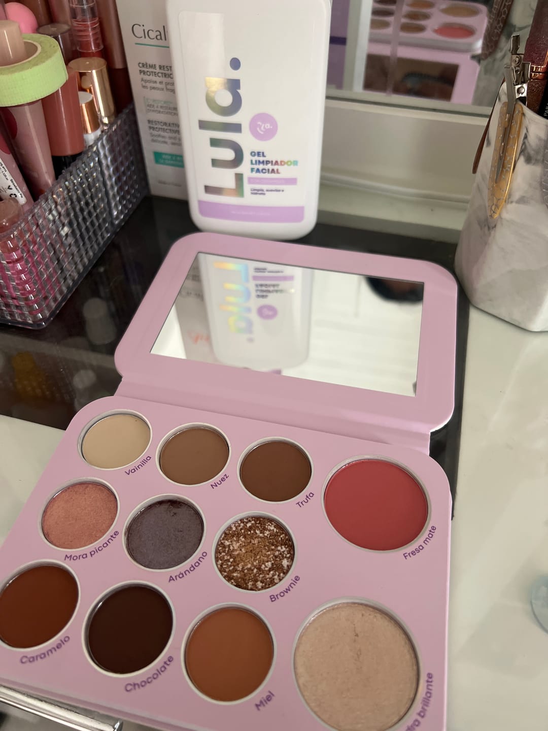 Customer photo review of PALETA DE SOMBRAS TODO EN UNO