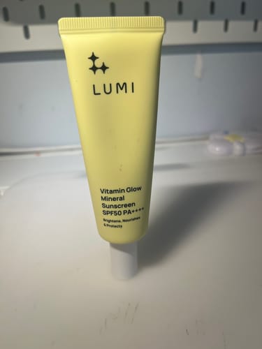 Customer photo review of Vitamin Glow Mineral Sunscreen
