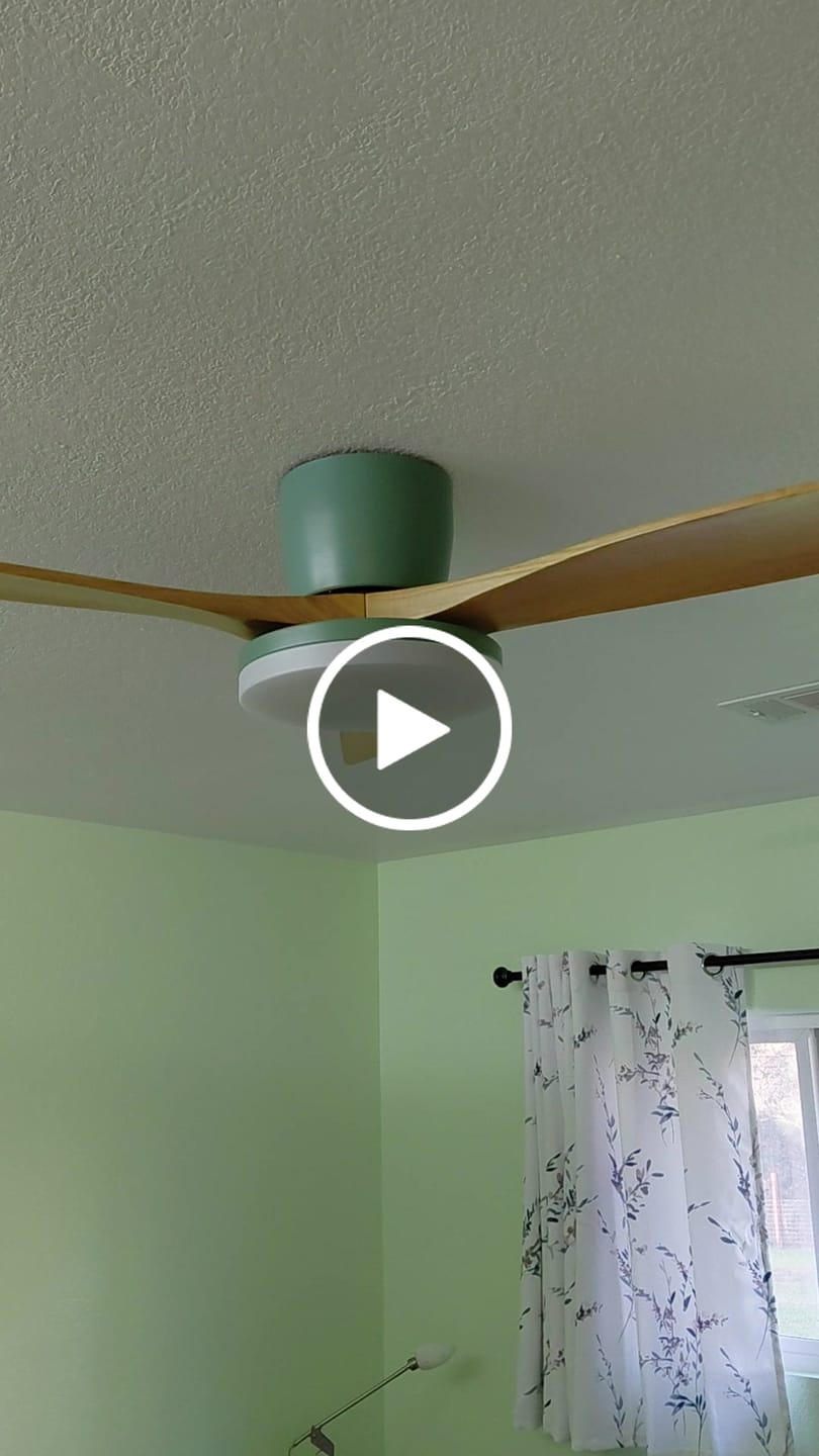Customer video review of WOMO 3 Wood Blade Low Profile Ceiling Fan Lamp-WM5058