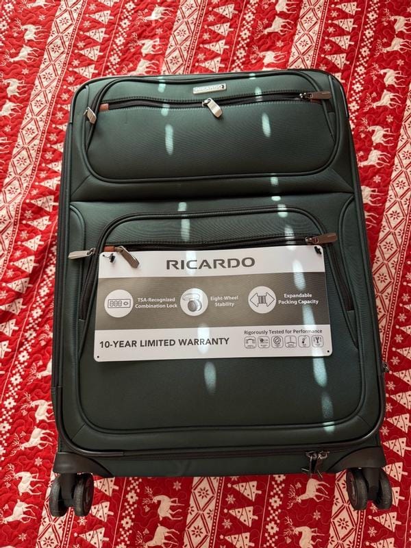 Customer photo review of Montecito 3.0 Softside Medium Check-In Expandable Spinner