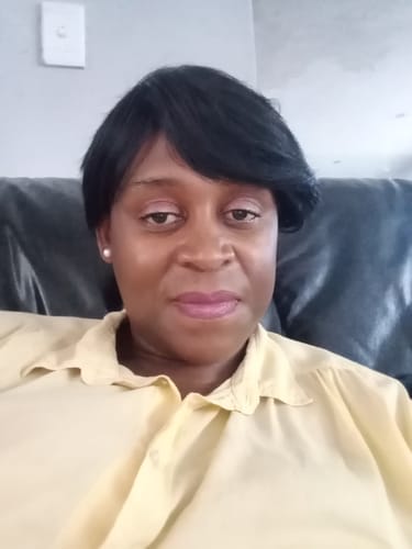 Customer photo review of Brazilian Pixie Wig - Straight