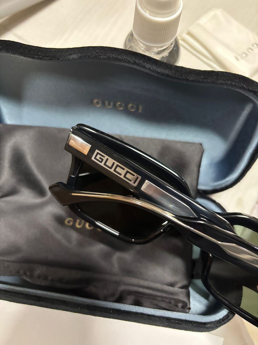Customer photo review of Gucci Sunglass GG 1732SK 001