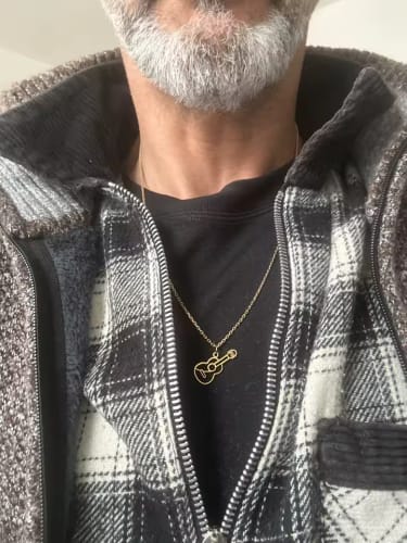 Customer photo review of Collier La Guitare Manouche