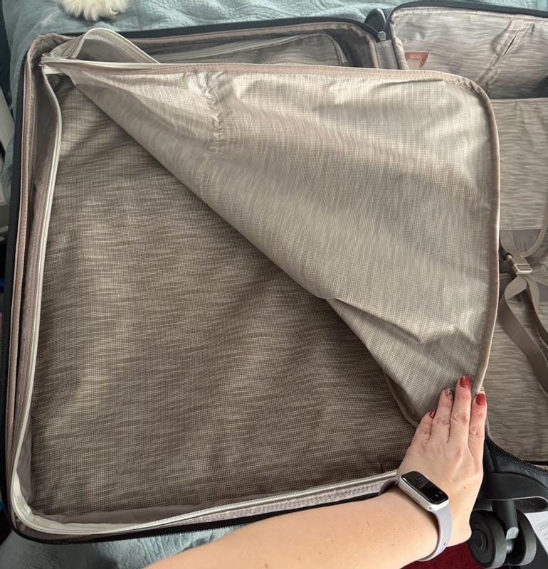 Customer photo review of Montecito 3.0 Softside Large Check-In Expandable Spinner