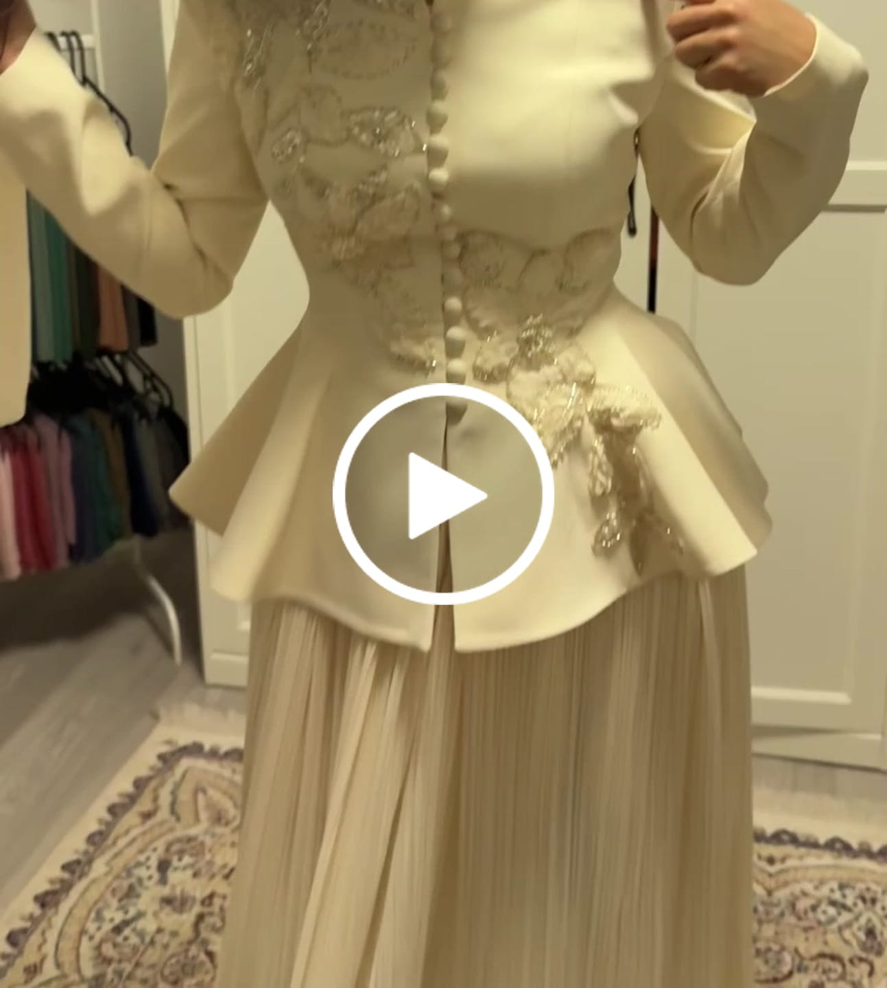 Customer video review of Callista Tesettür Abiye
