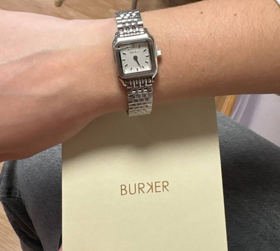 Customer photo review of Macy Petite Silver White