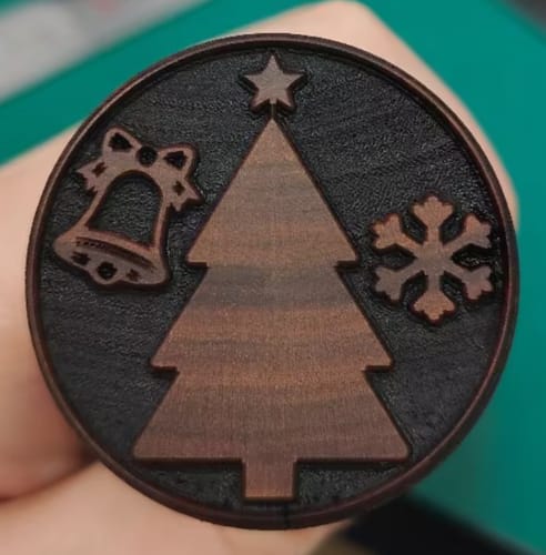 Customer photo review of Cloudray UV-P Pro Series 5-in-1 5W 10W 15W UV Laser Water-Cooled Autofocus 3D, 2.5D, Inner & Surface Engraver compatible with Lightburn