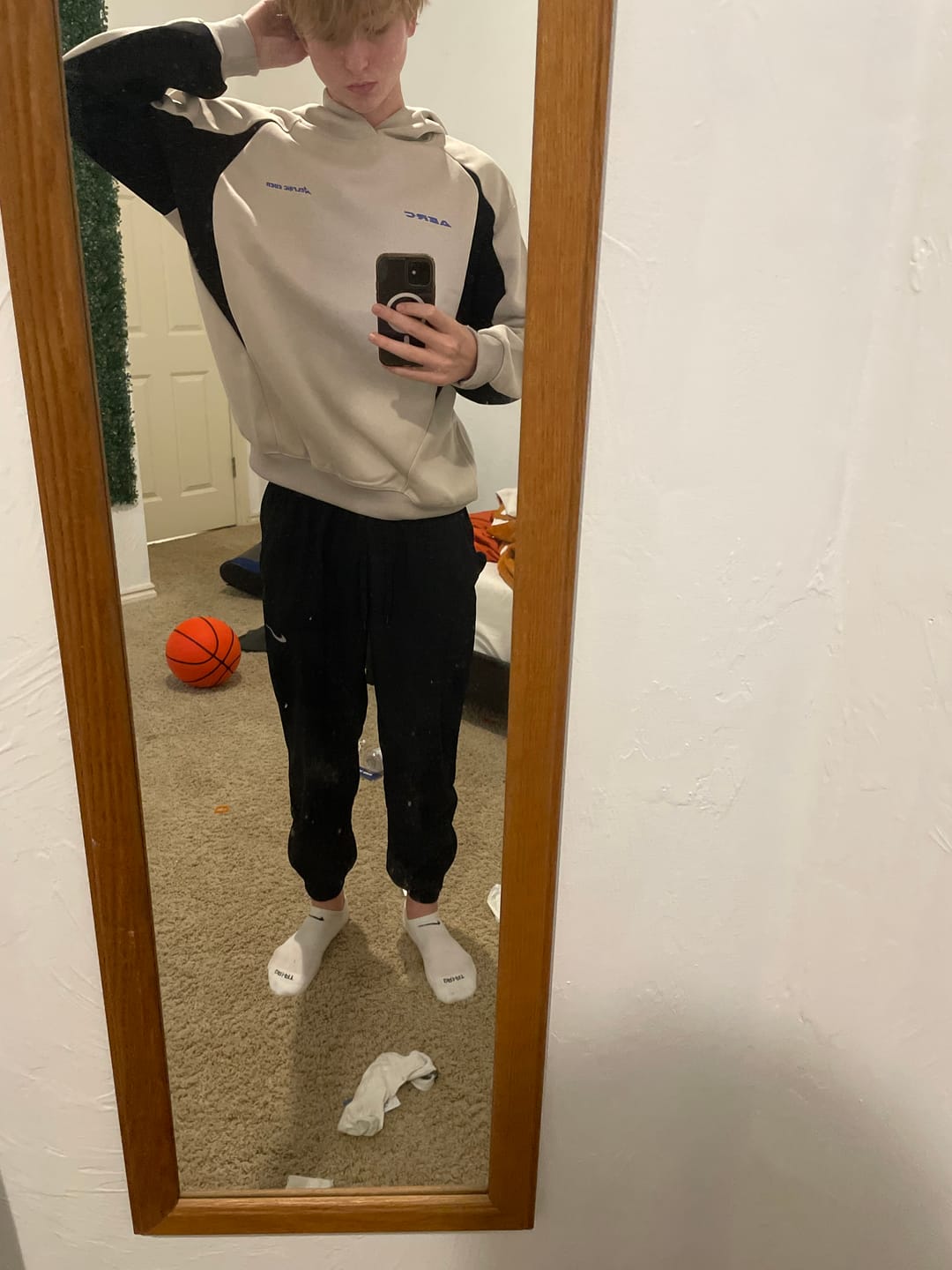 Customer photo review of Special Gift $35 Mystery Box【1 Piece Mystery Hoodie】