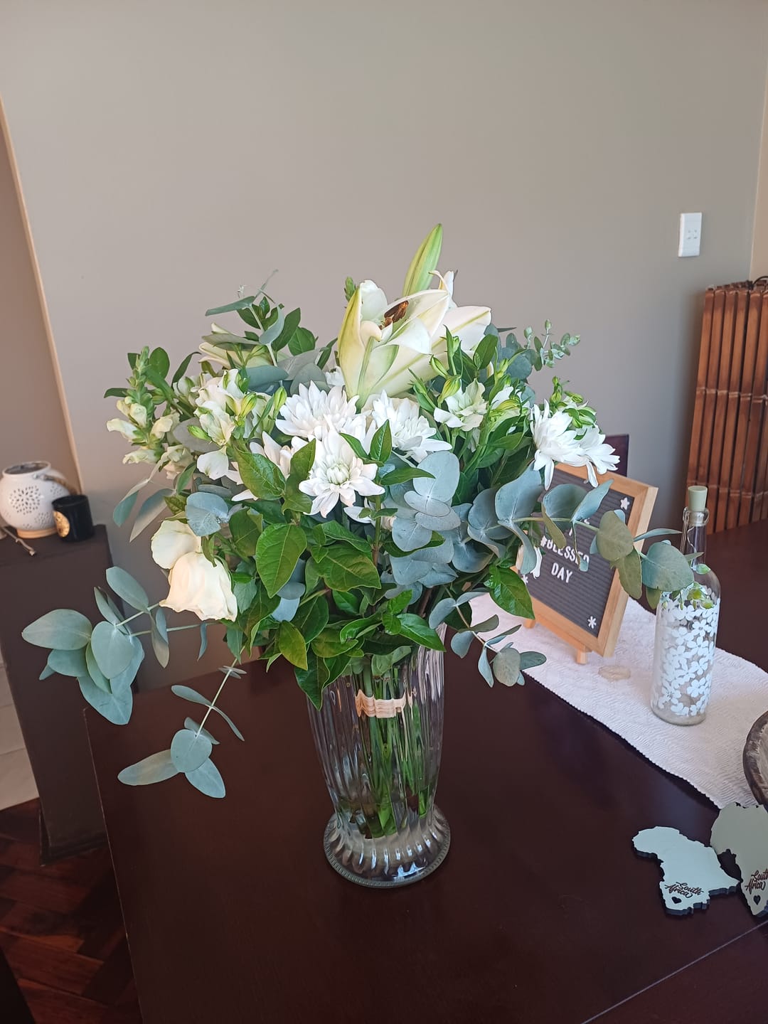 Customer photo review of Classic White Bouquet