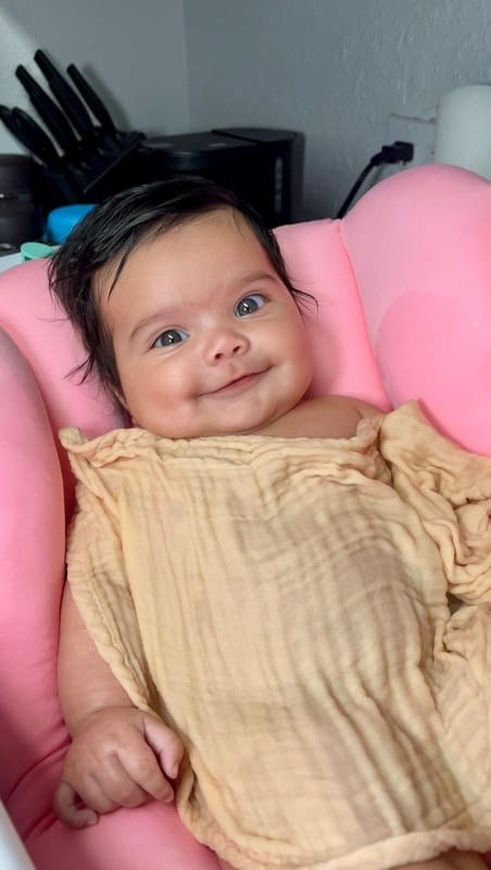 Customer photo review of Bleue Bebe's Sink Bather
