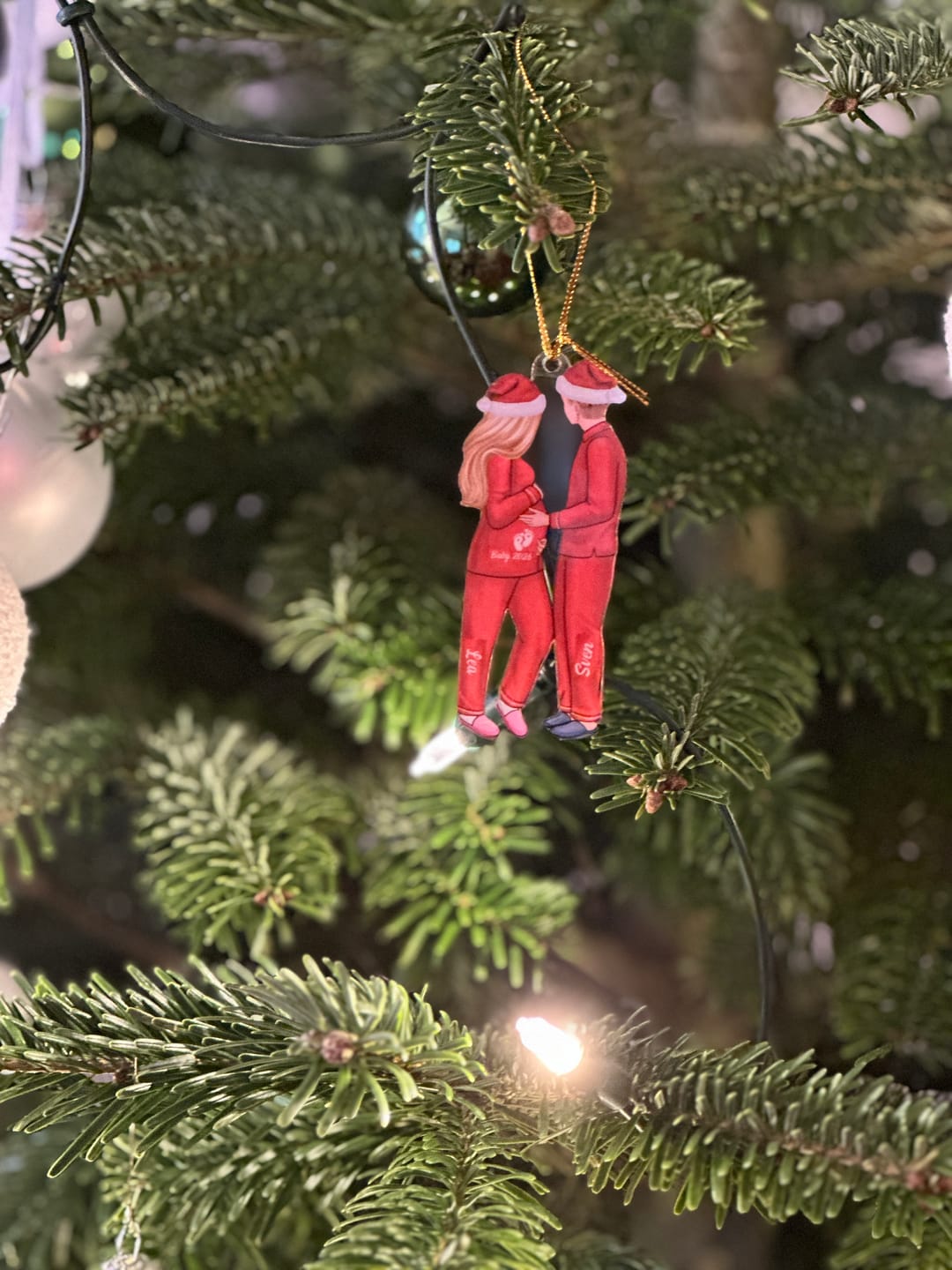 Customer photo review of Expecting Parents Christmas Pregnancy Personalized Acrylic Ornament, Baby Arriving Ornament