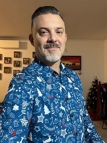 Customer photo review of Chemise à manches longues en coton à imprimé renne de Noël pour homme