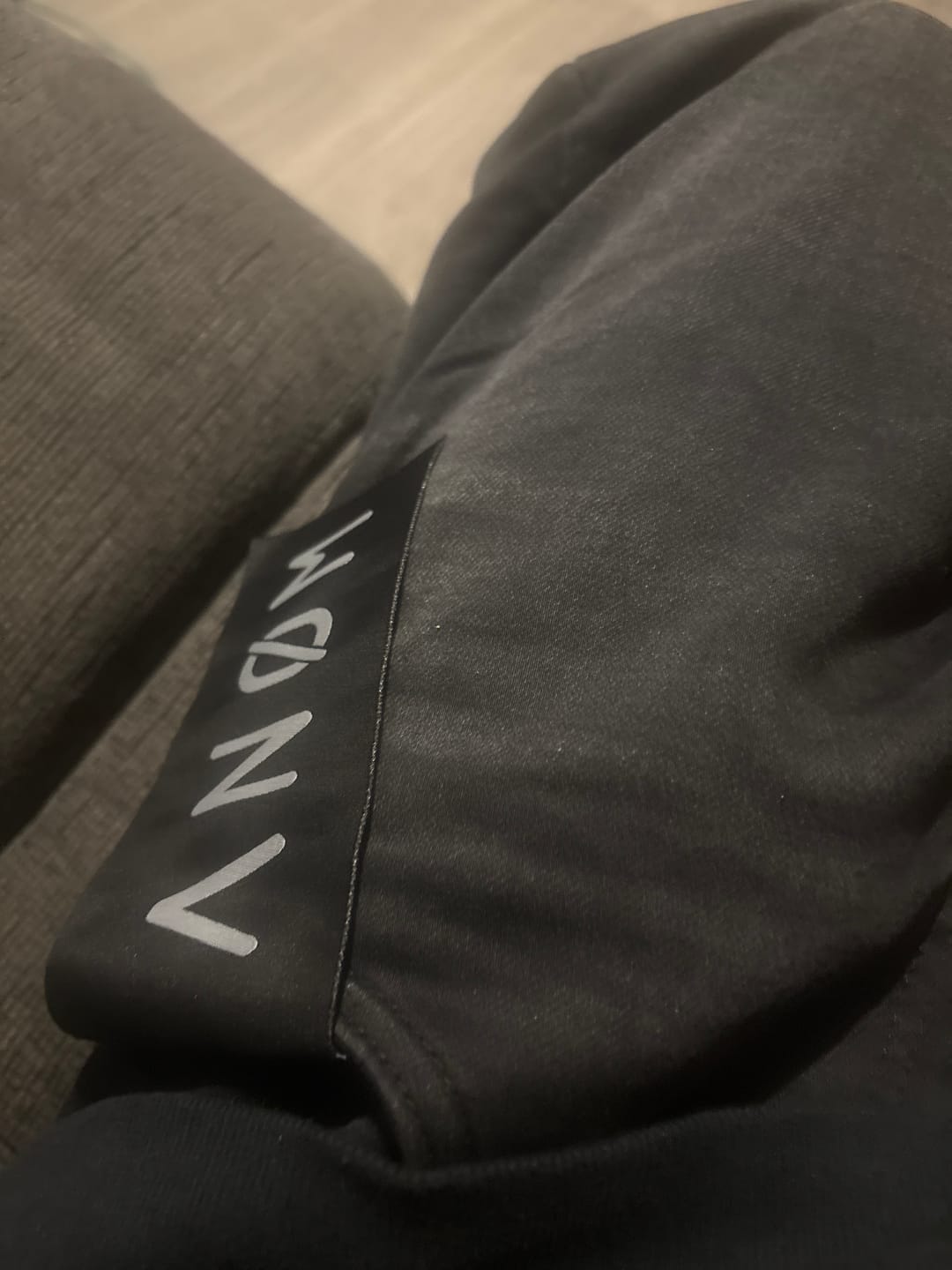 Customer photo review of ALEX BLACK WASH ATHLETIC FIT