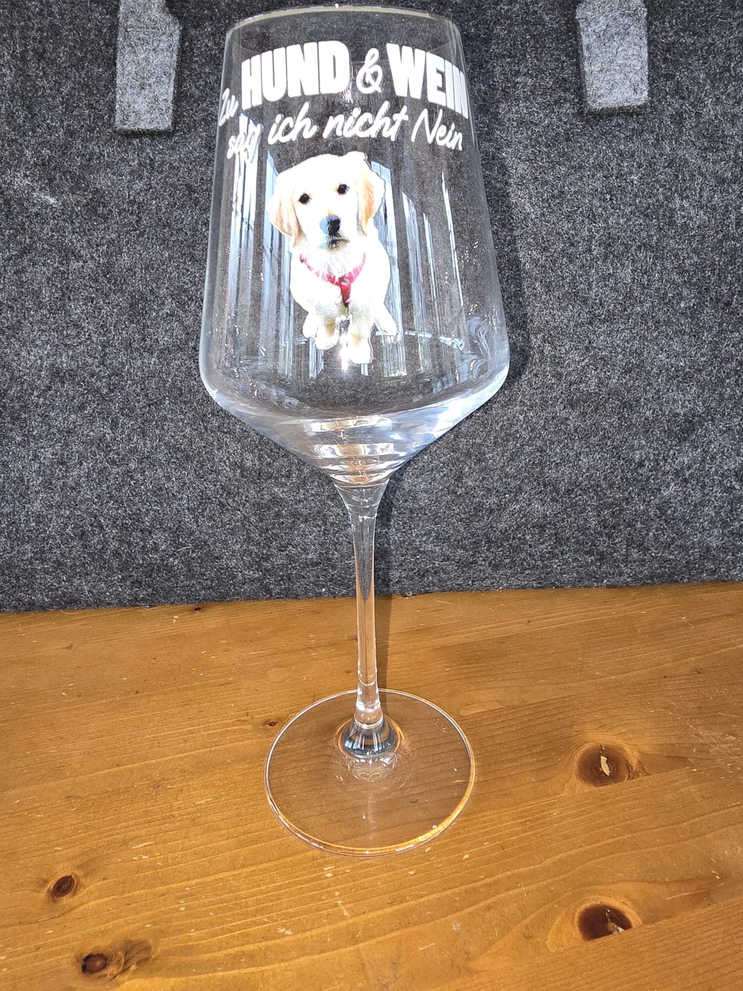 Customer photo review of Zu Hund und Wein sag ich nicht nein - Individuelles Weinglas