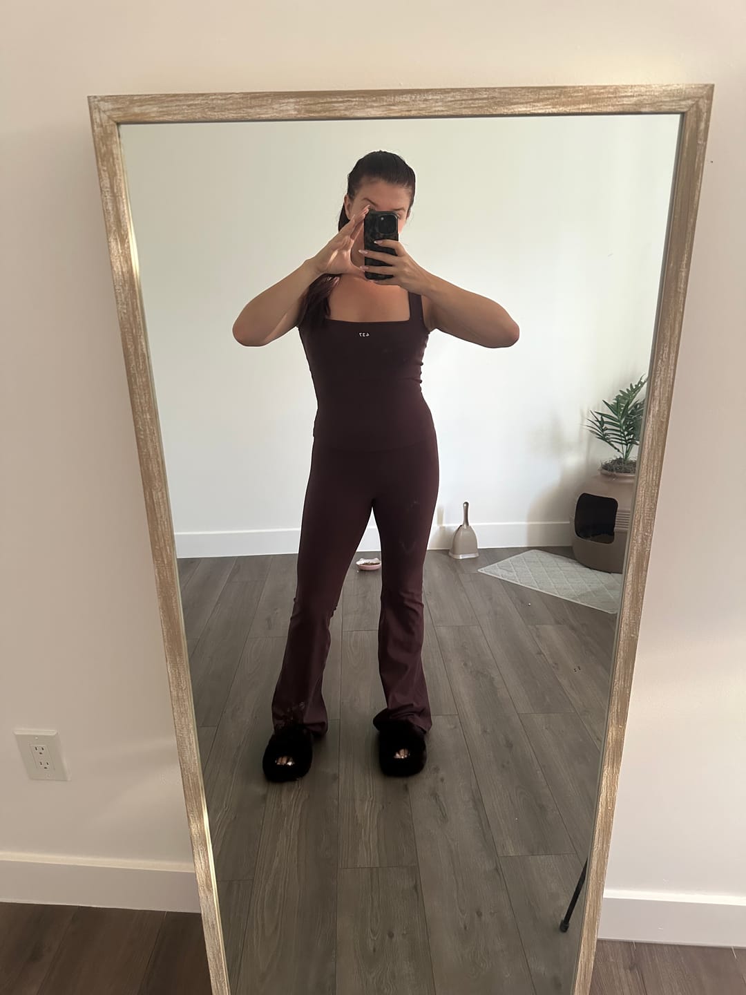 Customer photo review of The Square Tank / Espresso