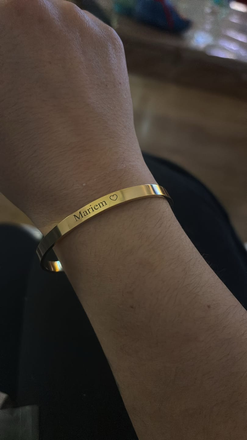 Customer photo review of Pulsera Secreta - Personalizado
