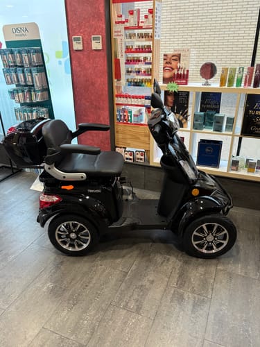 Customer photo review of Scooter Eléctrico TEKUON Faster xtrem