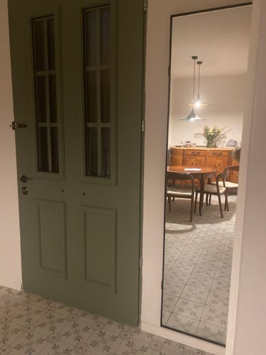 Customer photo review of דלת מראה להסתרת ארון חשמל