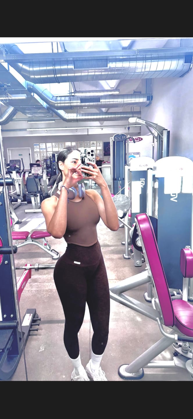 Customer photo review of Leggings Push Up Materia Caffè