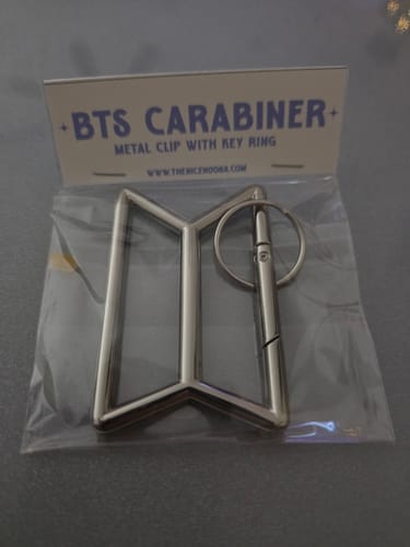 Customer photo review of (PREORDER) BTS Metal Carabiner Keychain Clip